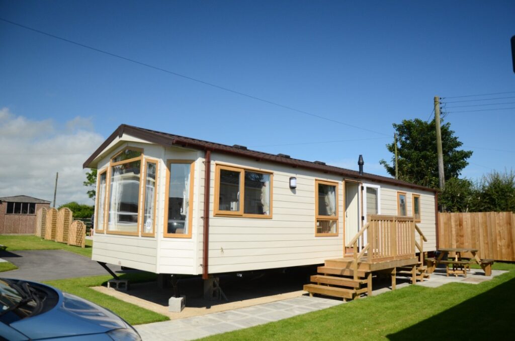 トレーラーハウスに少しでも長く住むには？